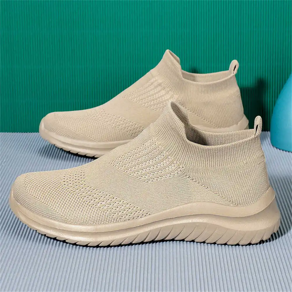 Beige Soft New Novelty Tennis  - đánh giá và giá Most Expensive Vintage Collection