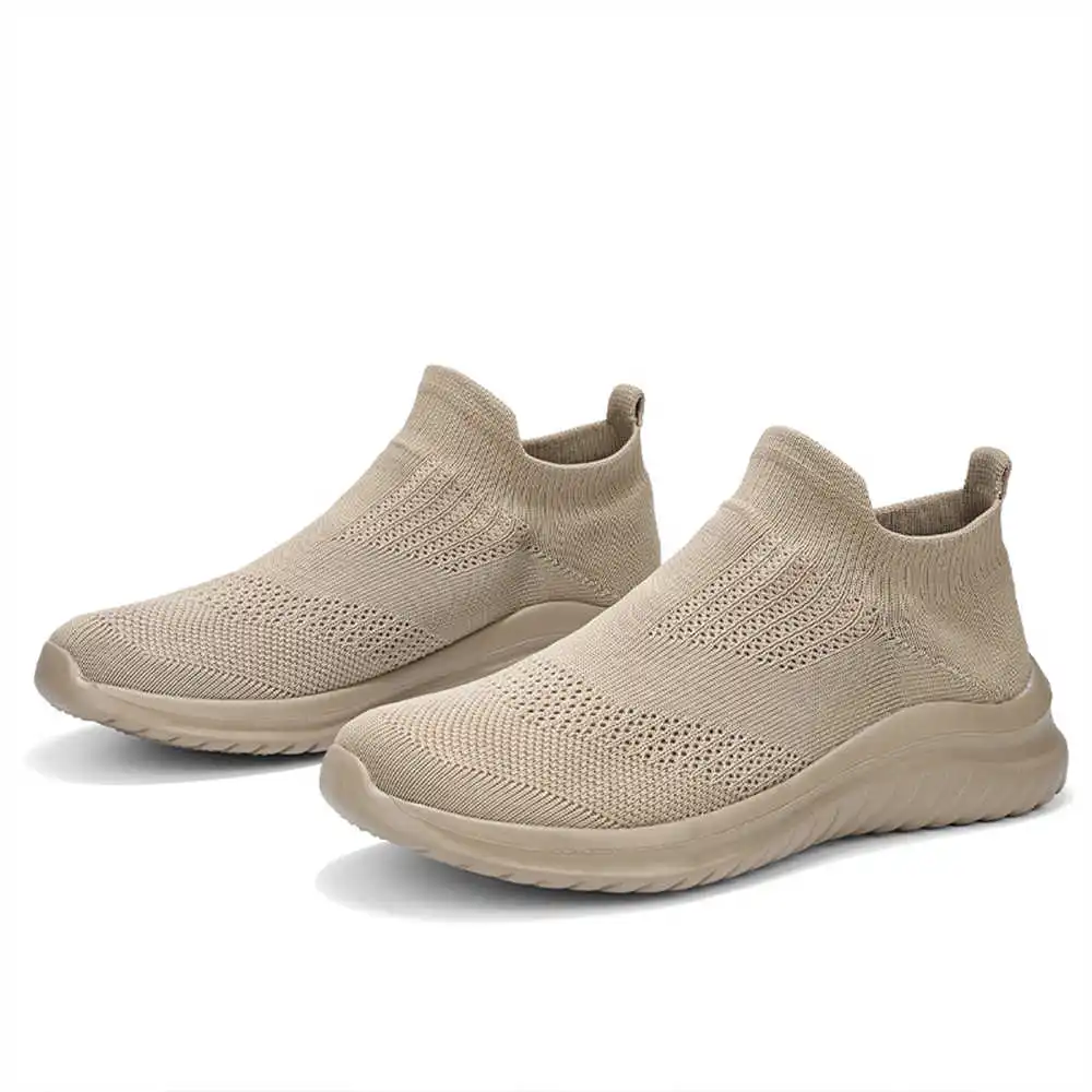 Beige Soft New Novelty Tennis  - đánh giá và giá Most Expensive Vintage Collection